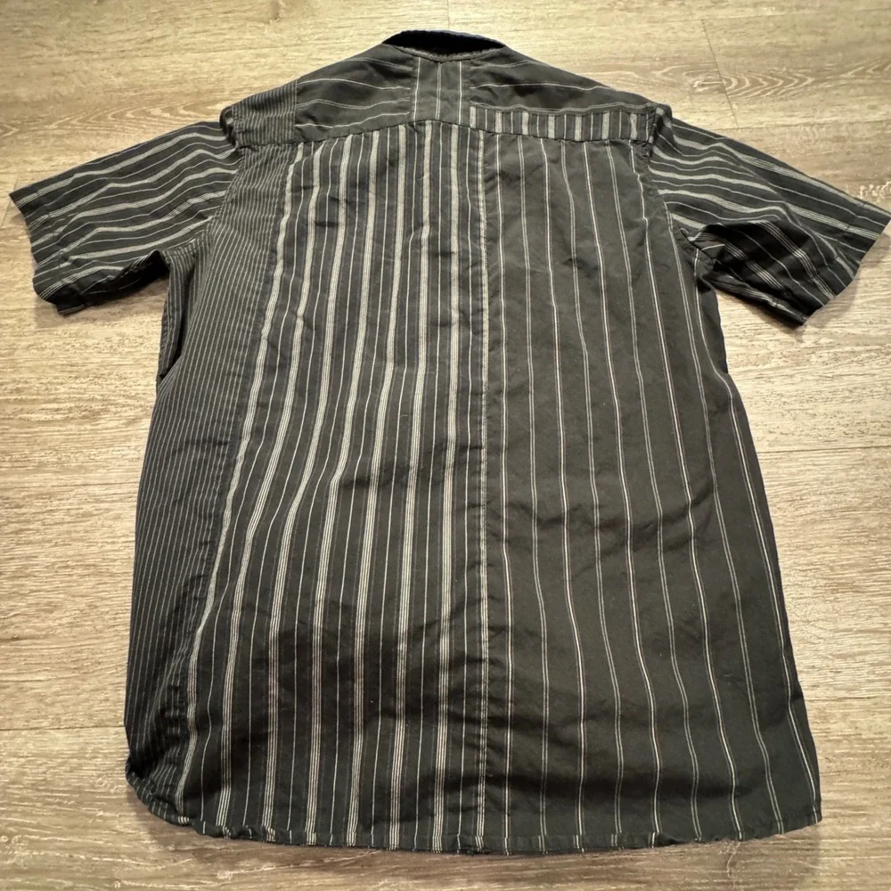 Vintage Quiksilver Shirt Mens Small Black Striped Poly Cotton Casual Skate VTG
